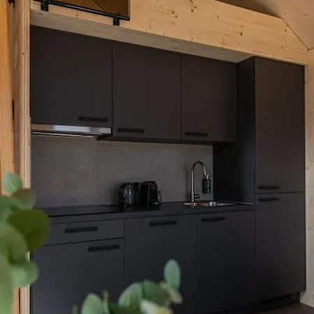 Holiday home Tinyhouse Dille Met Hottub Meerssen
