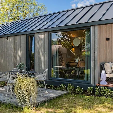 Tinyhouse Dille Met Hottub Holiday home Meerssen